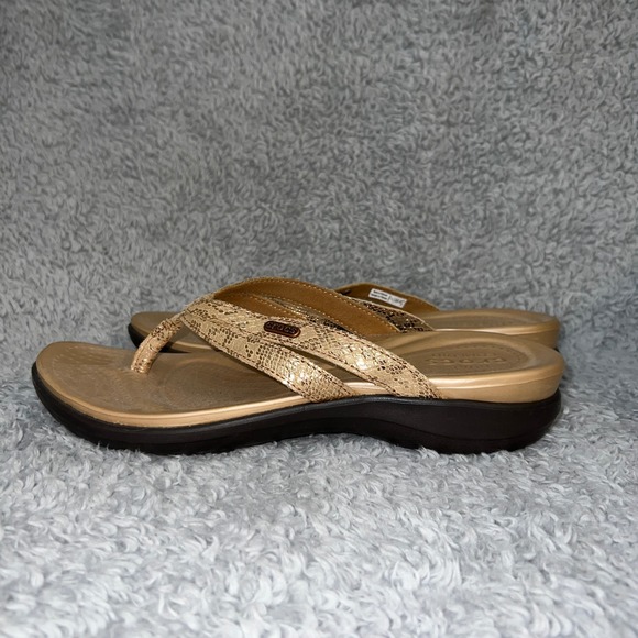 Crocs Sanrah Liquid Metallic Wedge Sandals Womens Size 9 Gold Snake Print 205478 - Picture 9 of 13
